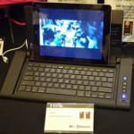 iHome iDM5 un dock in grado di combinare altoparlanti, tastiera e vivavoce [CES 2012]