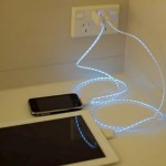 Dexim Visible Green Smart Charger è il cavo di ricarica che mostra il flusso di corrente al suo interno