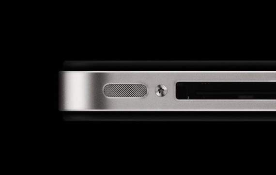 Nuova denuncia a carico di Apple: accusata di aver rubato una tecnologia per la riduzione del rumore