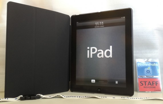 Bookcase Hydrogen per iPad 2 e New iPad – La recensione di iPadItalia