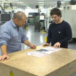 Jony Ive discute della filosofia “pensa fuori dal gruppo”