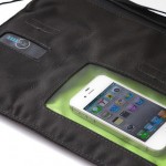 Presentati i nuovi zaini E-mission per ricaricare l’iPad con… la luce del sole