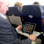 La FAA darà il via libera all’uso degli iPad durante il decollo e l’atterraggio