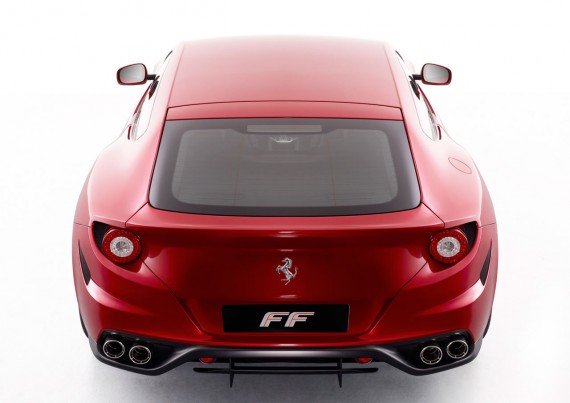 La Ferrari FF supporterà Siri e sarà equipaggiata con due iPad mini