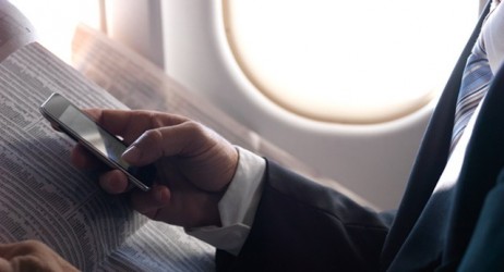 Volo e modalità aereo: non tutti la inseriscono in fase di decollo e atterraggio
