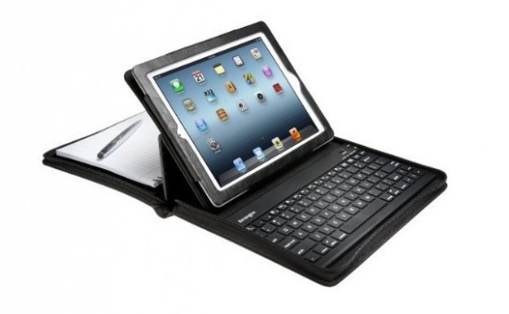 Angolo del Risparmio: custodia Kensington KeyFolio Executive con tastiera bluetooth per iPad