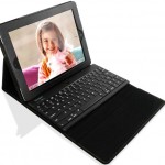 Angolo del risparmio: custodia in ecopelle con tastiera bluetooth integrata per iPad