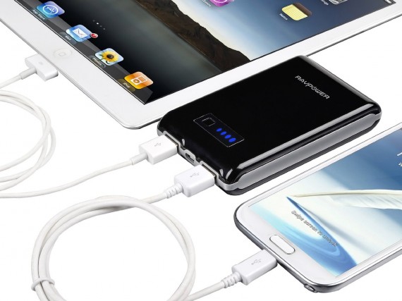 Offerte Amazon: RAVPower, la batteria esterna da 10400 mAh