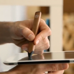 I creatori di Paper rilasciano un pennino Bluetooth per iPad
