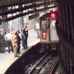 Tragico incidente a Manhattan: muore una ragazza di 21 anni in metropolitana per salvare il suo iPad