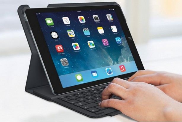 Logitech presenta Type+, la nuova custodia con tastiera integrata per iPad Air