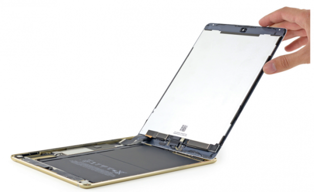 iFixit smonta l’iPad Air 2: la batteria è da 7340 mAh, confermati i 2GB di RAM