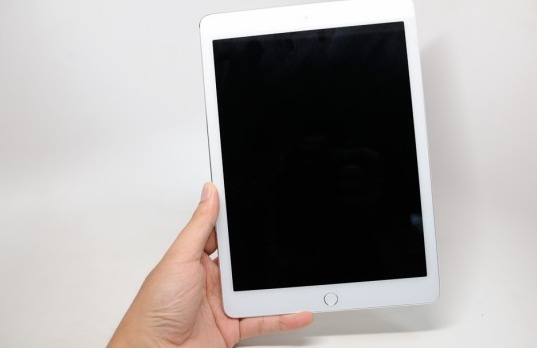 Un mockup mostra il design dell’iPad Air 2