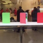 Londra: in vetrina ad un Apple Store appaiono delle Smart Cover che si aprono e chiudono da sole