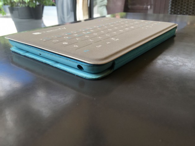 Tastiera ultraslim Bluetooth per tablet, computer e smartphone