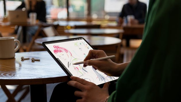 Apple Pencil di seconda generazione e nuova Smart Keybaord Folio per iPad Pro