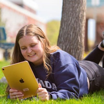 Apple collabora con l’Università del Nevada per regalare iPad Air alle matricole