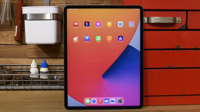 iFixit ci mostra da vicino il display dell’iPad Pro M1 da 12,9 pollici
