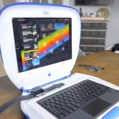 Un utente di TiKTok converte un iBook G3 in una custodia per iPad